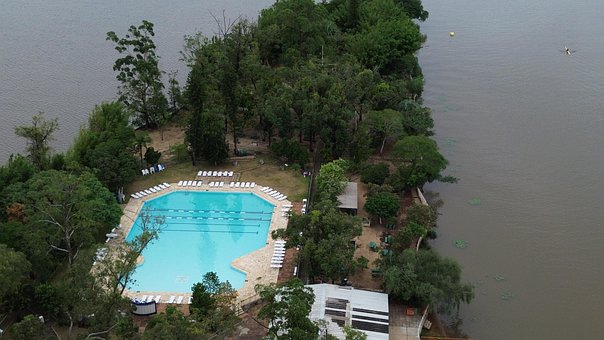 Påfugleø, Swimmingpool, Havneby, Antenne