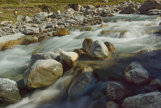 Free Mountain Stream Bach photo and picture