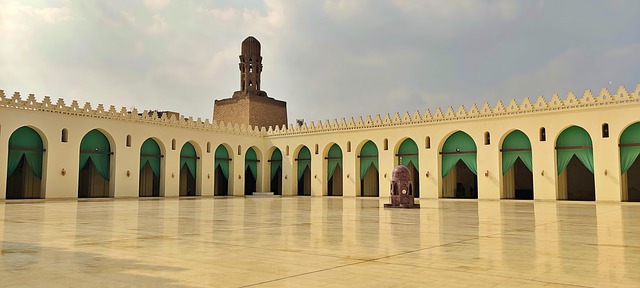 Jamea Al Anwar, Minarete