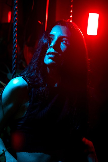 Free Woman Pose photo and picture