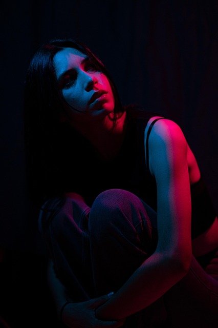 Free Woman Pose photo and picture