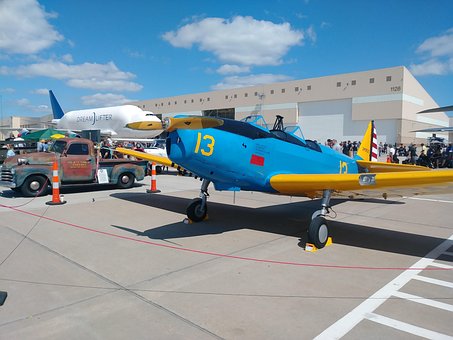 Airshow, Avion, Istorie