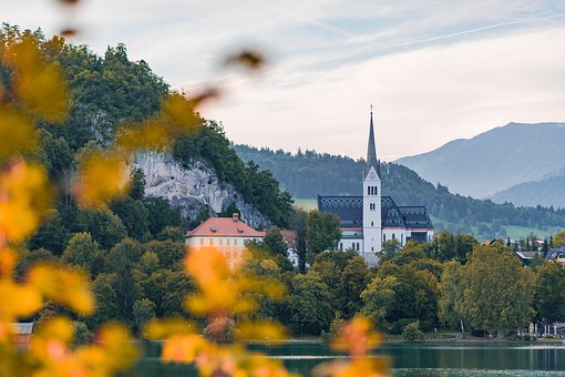 Free Lake Church photo and picture