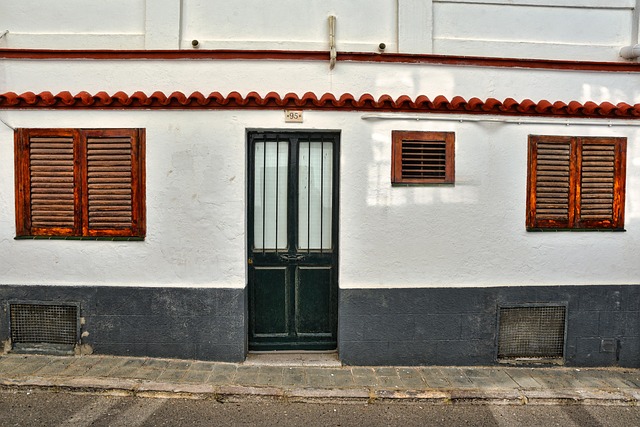 Free Door Facade photo and picture