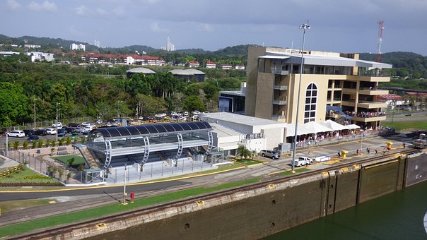 Free Panama Canal photo and picture