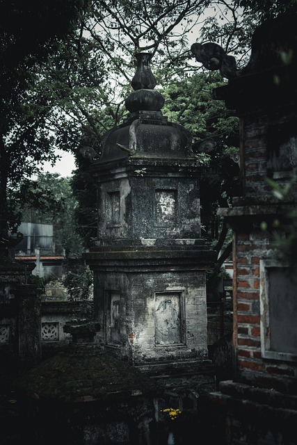 Free Temple Tomb photo and picture