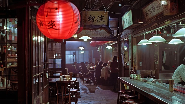 Free enka 1970s red lantern illustration