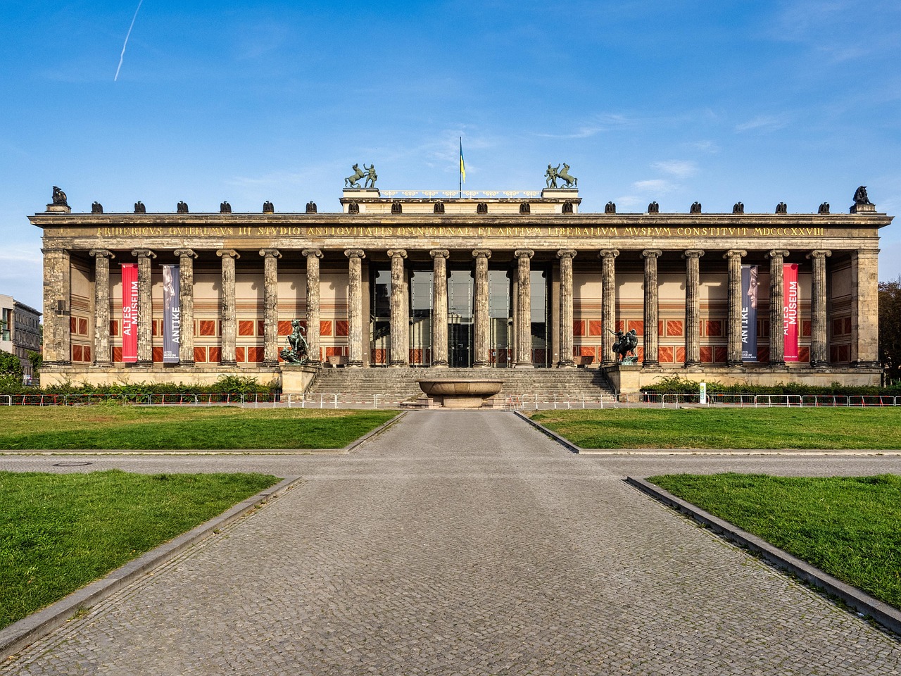 Free Building Facade photo and picture