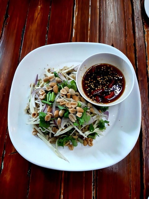 อาหาร, อาหารอีสาน, ยำปลาดุกฟู, ปลาดุก