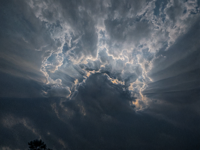 Free sky clouds sunbeams illustration