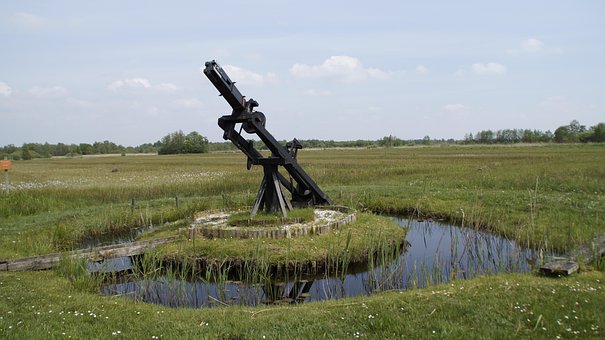 Free Tjaskermolen Mill photo and picture