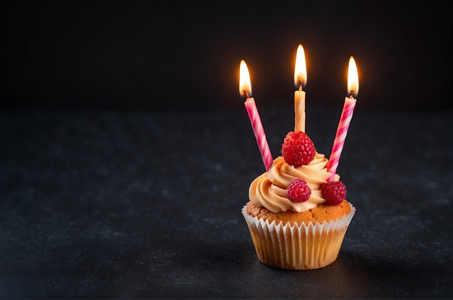 Free delicious sweet decoration illustration