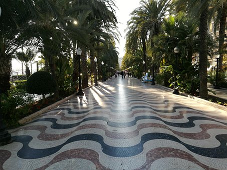 Alicante, Spanien, Landskab, Arkitektur
