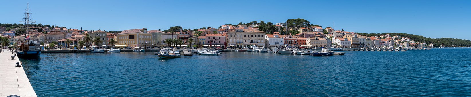 Free Mali Lošinj Town photo and picture