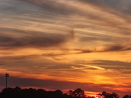 Rød Himmel, Himmel, Skyer Og Sol