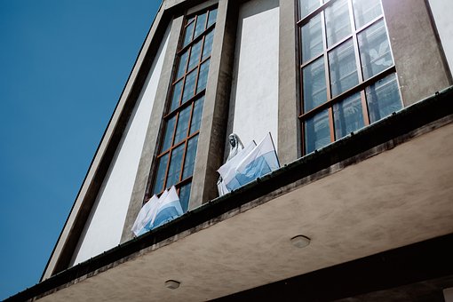 Igreja, Arquitetura, Religião