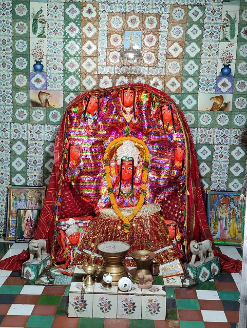 Free Hindu India photo and picture