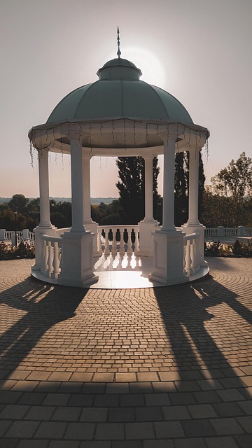 Răsărit De Soare, Rotunda, Arhitectura