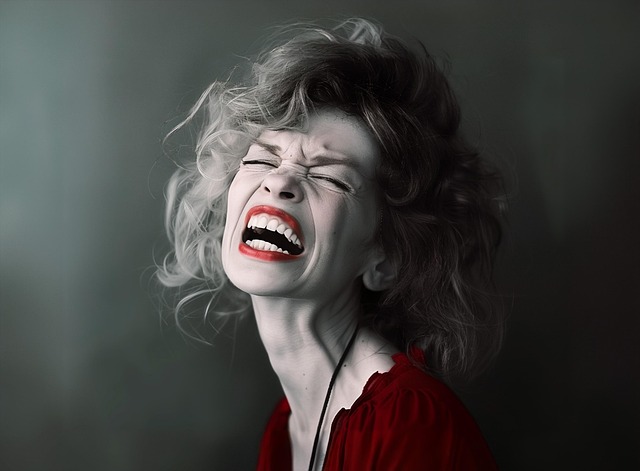 Free woman red lipstick curly hair illustration