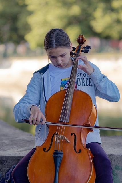 Free Girlie Cello photo and picture