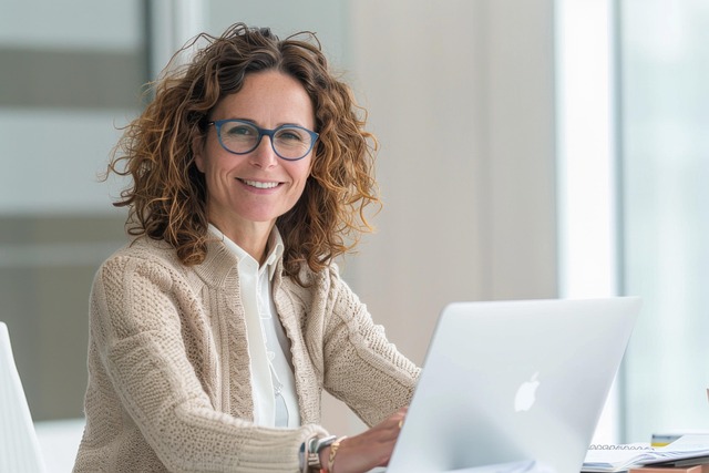 Free woman laptop computer illustration