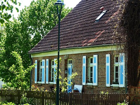 Free House Building photo and picture