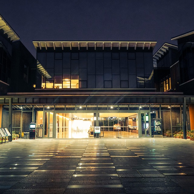 Free Building Architecture photo and picture