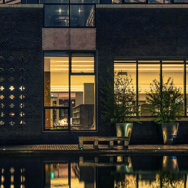 Free Building Architecture photo and picture
