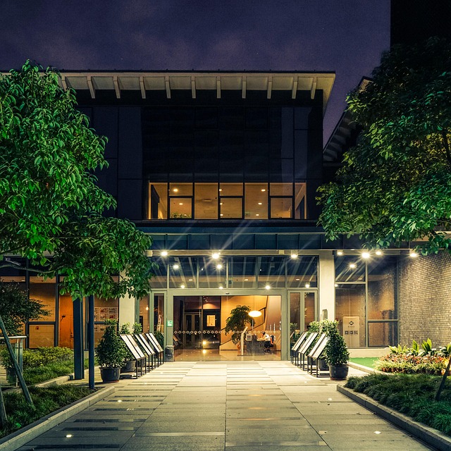 Free Building Architecture photo and picture