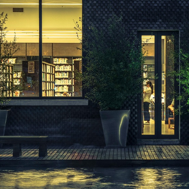 Free Building Architecture photo and picture