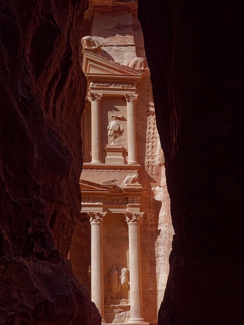 Free Khazneh Jordan photo and picture