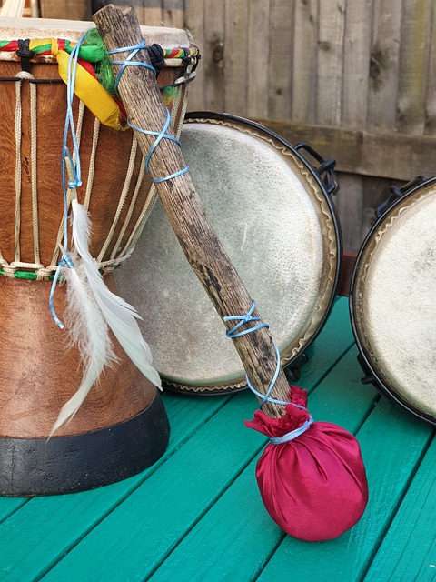 Djembe, Tromme, Stamme, Bongoer