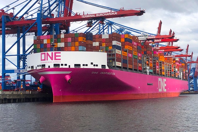 Barco Mercante, Barco De Carga, Cargador