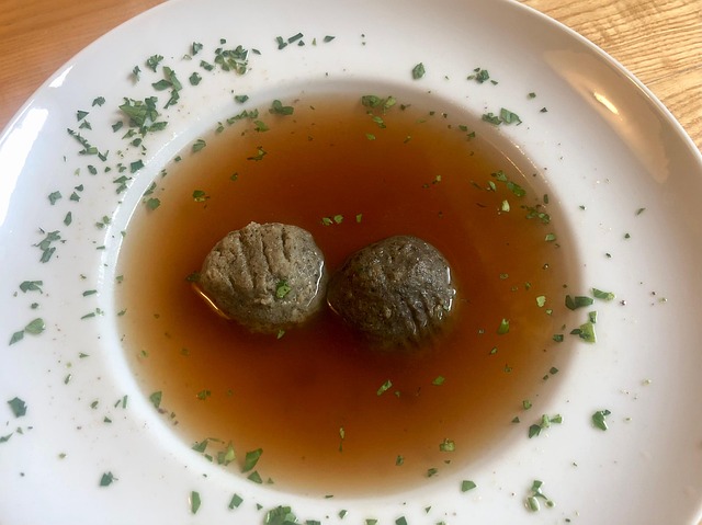 Bola De Masa De Hígado, Sopa