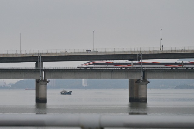 Free High-Speed Rail Train photo and picture