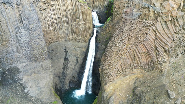 Free Waterfall Iceland photo and picture