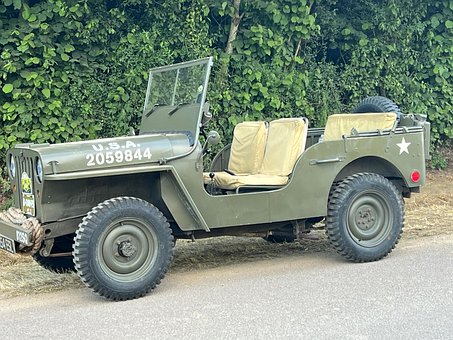Free Army Jeep illustration and picture