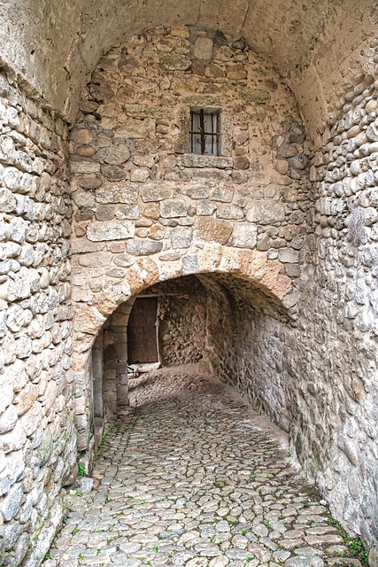 Free Wall House photo and picture
