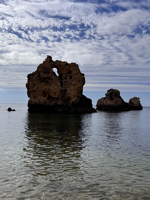 Free Arriba Rochas Praia photo and picture