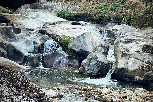 Free Stones Water photo and picture