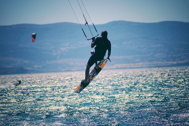 Free Kite Surfing Kitesurfer photo and picture