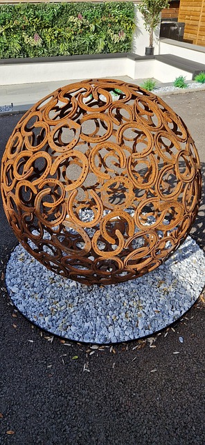 Hufeisen, Skulptur, Metall