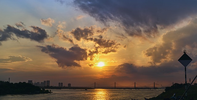 Free Hanoi River photo and picture
