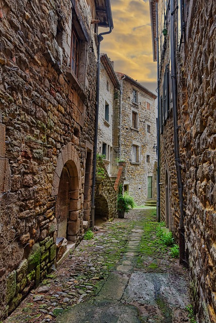 Free Town Facade photo and picture