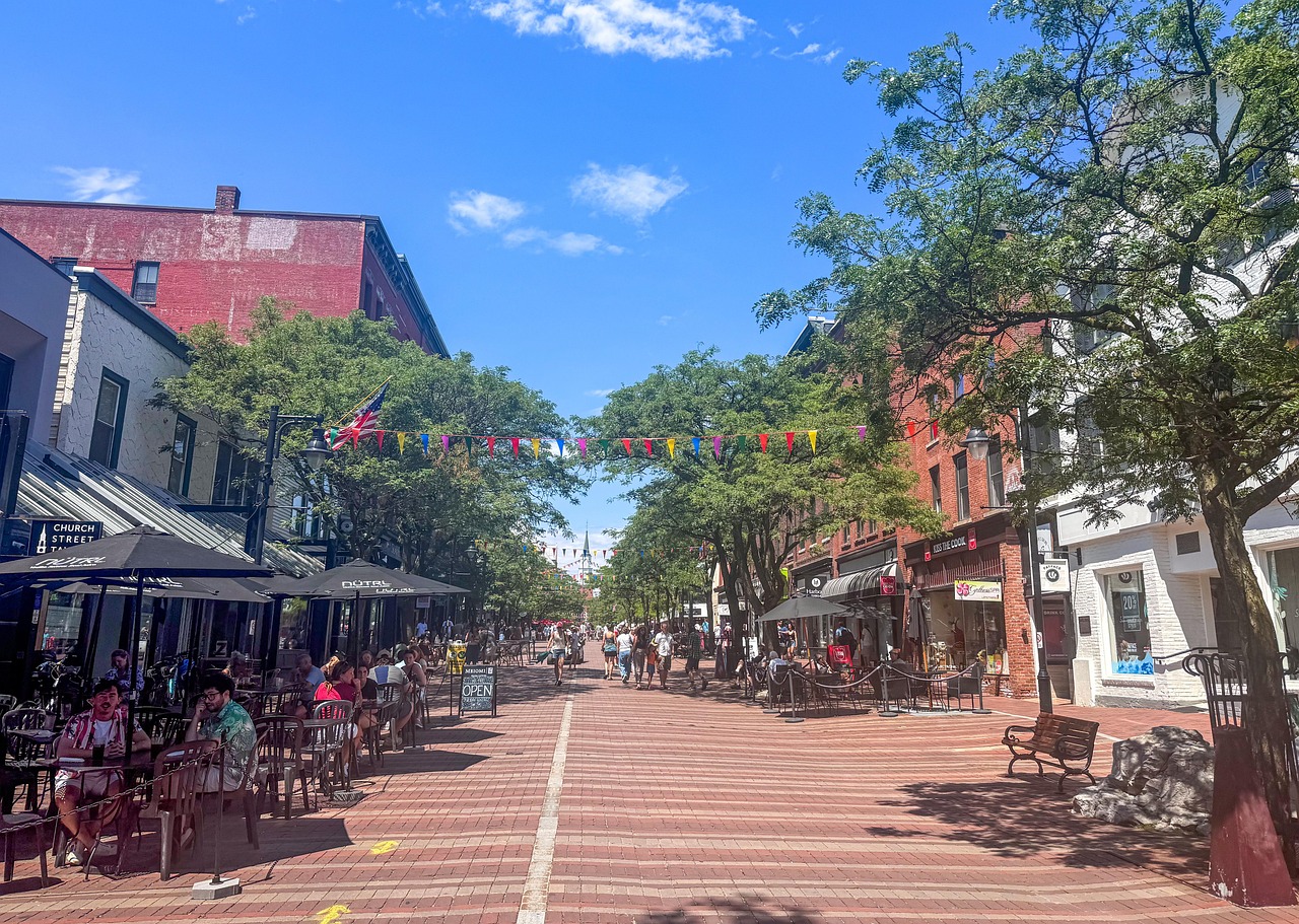 Church Street - free online jigsaw puzzle photo