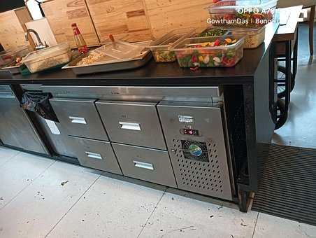 Free Fridge Refrigerator photo and picture