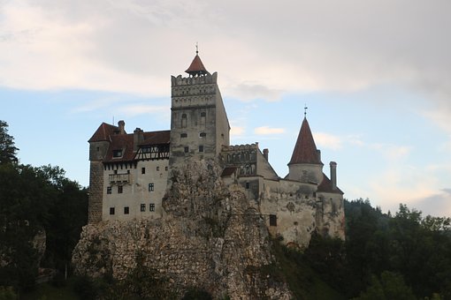 România, Tărâţe, Castel, Arhitectura