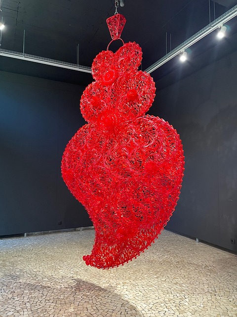 Free Red Scuplture photo and picture