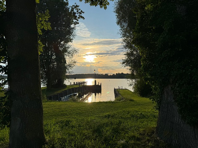 Free Ladies Island Chiemsee photo and picture