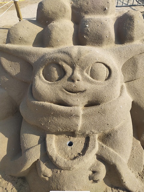Free Sculpture Sand photo and picture